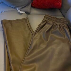 Faux‎ leather pants